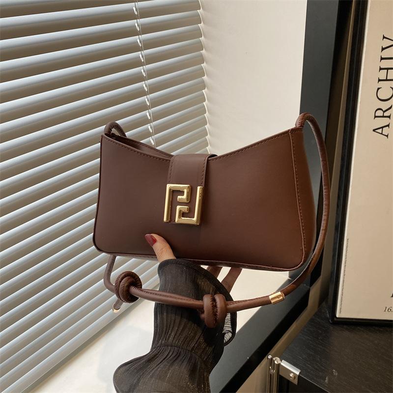 Texture popular armpit bag women's new trend solid color urban commuter shoulder messenger bag women