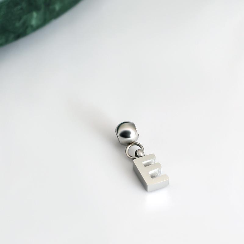 DIY Letter Necklace: 26 English Letter Pendant, Pull-Out Chain, Personalized Single Pendant Accessories