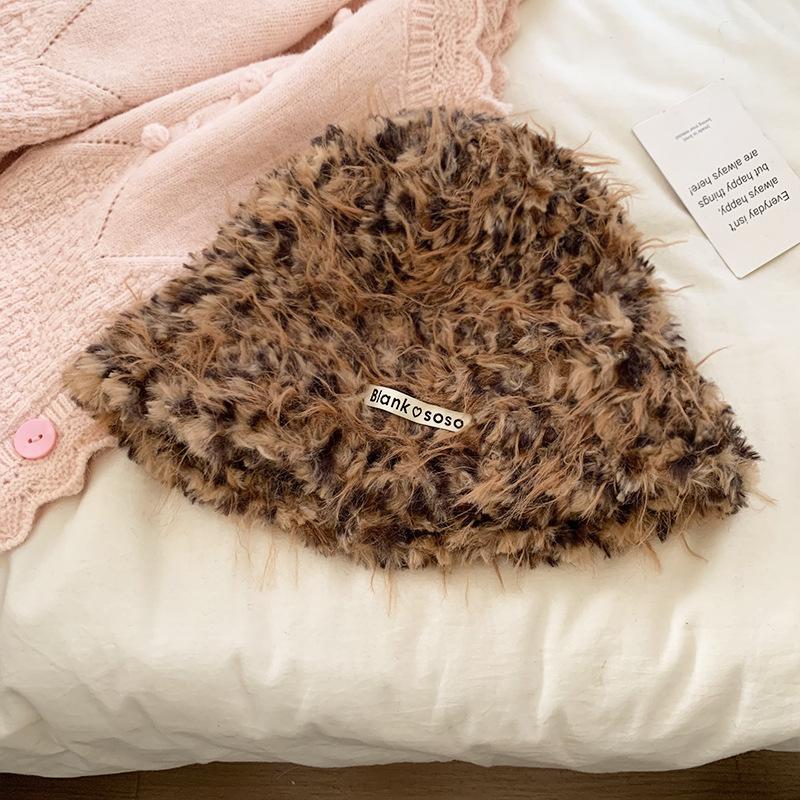 Large Head Circumference Plush Fisherman Hat Women's Autumn and Winter New Warm Travel Wear Knitted Ear Protection Cap