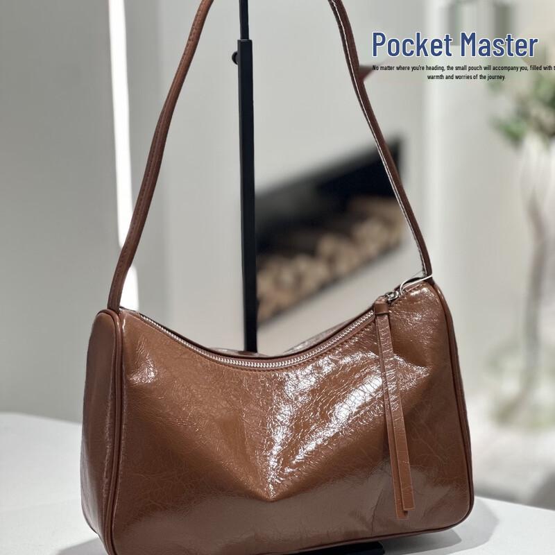 

Dou Xiaozhu Women s Oil Wax Leather Square Underarm Crossbody Bag