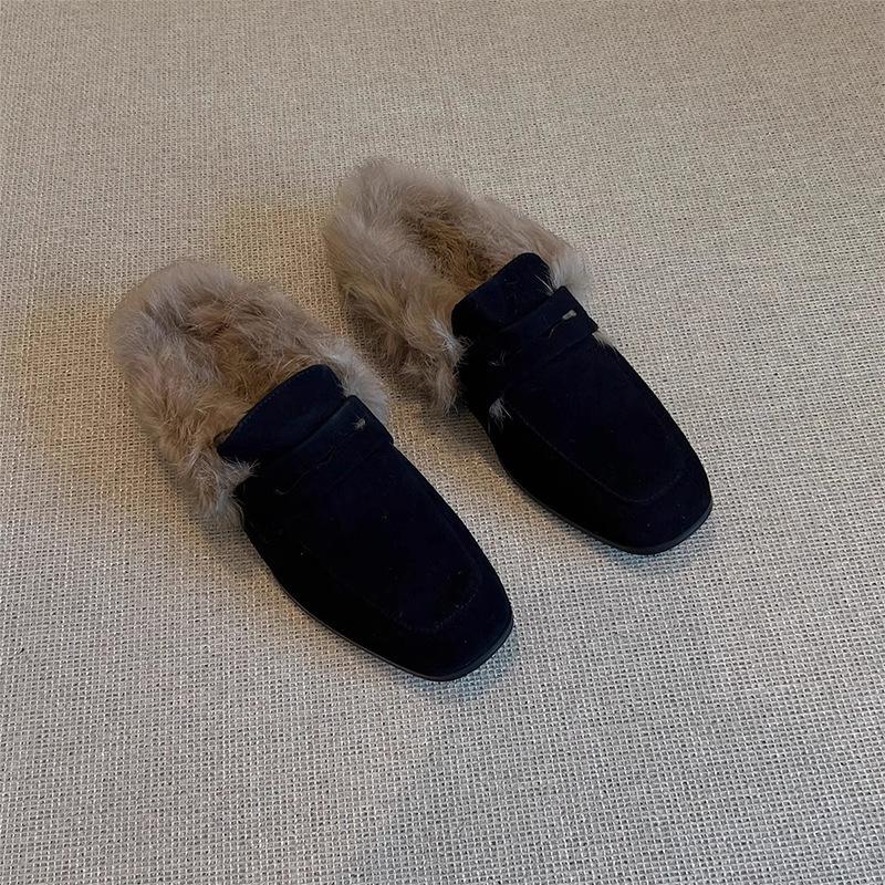 Ретро квадратный носок толстый каблук пушистые туфли для женщин для ношения на улице осенью и зимой без задника бархатная теплая сумка на носок и полутапочки 40 чёрный 3500₽