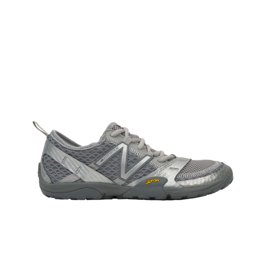 New Balance MT10 Grey Day 2025 Unisex Sneaker Schiefergrau Silber-Metallic MT10OAB 37