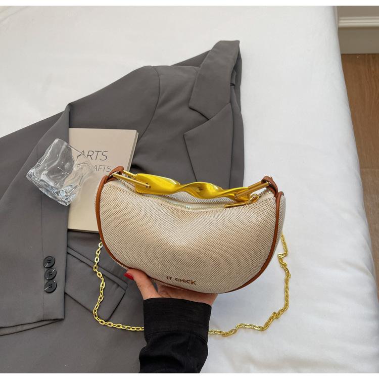 High-end niche bag women s 2025 new fashion hand-held crescent bag women s shoulder armpit moon bag коричневый