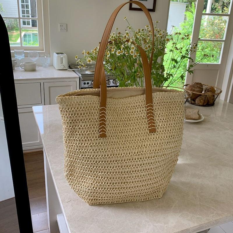 Summer Large Capacity Straw Woven Bag for Women 2025 New Stylish Commuter Shoulder Bag Beach Woven Tote Bag