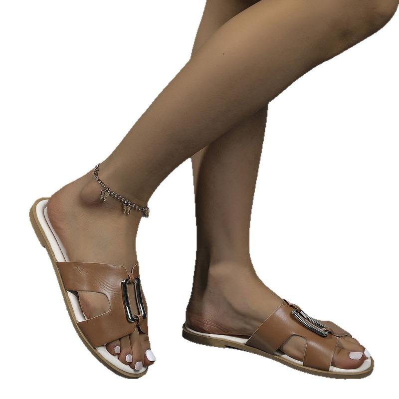 Large Size Summer New Fashionable Round Head Flat Bottom Comfortable Casual Women's Metal Buckle Cool Slippers