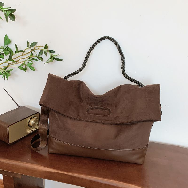 

Летняя Ретро Сумка-багет большой вместимости с мягкой поверхностью, простая сумка-тоут, модная сумка кроссбоди для поездок на работу кофейный