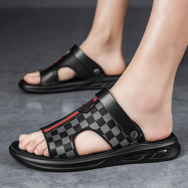 Sandals in large size summer beach shoes, cool slippers wear-resistant and non slip, casual and fashionable air cushioned shoes