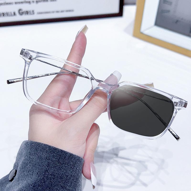 Pochromic Square Sunglasses Rectangle Fashion Women Men Sun Glasses Female Male Metal Frame Anti Blue Light Plain Glasses