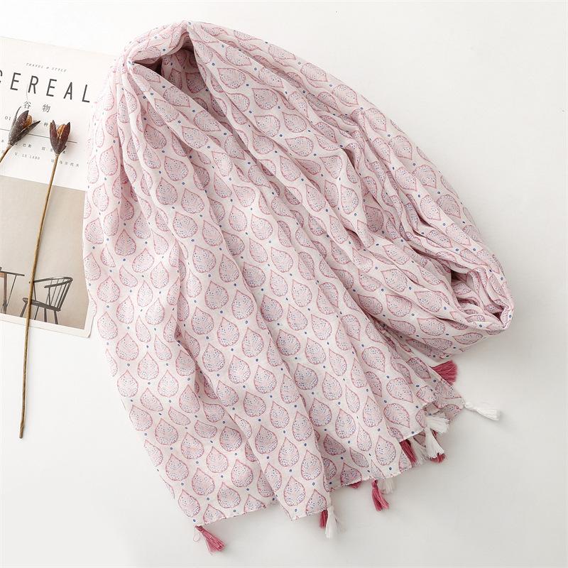 Silk Scarf Women's Spring and Summer Fruit Strawberry Scarf Women's Scarf Travel with Beach Scarf Printed Sunscreen Shawl