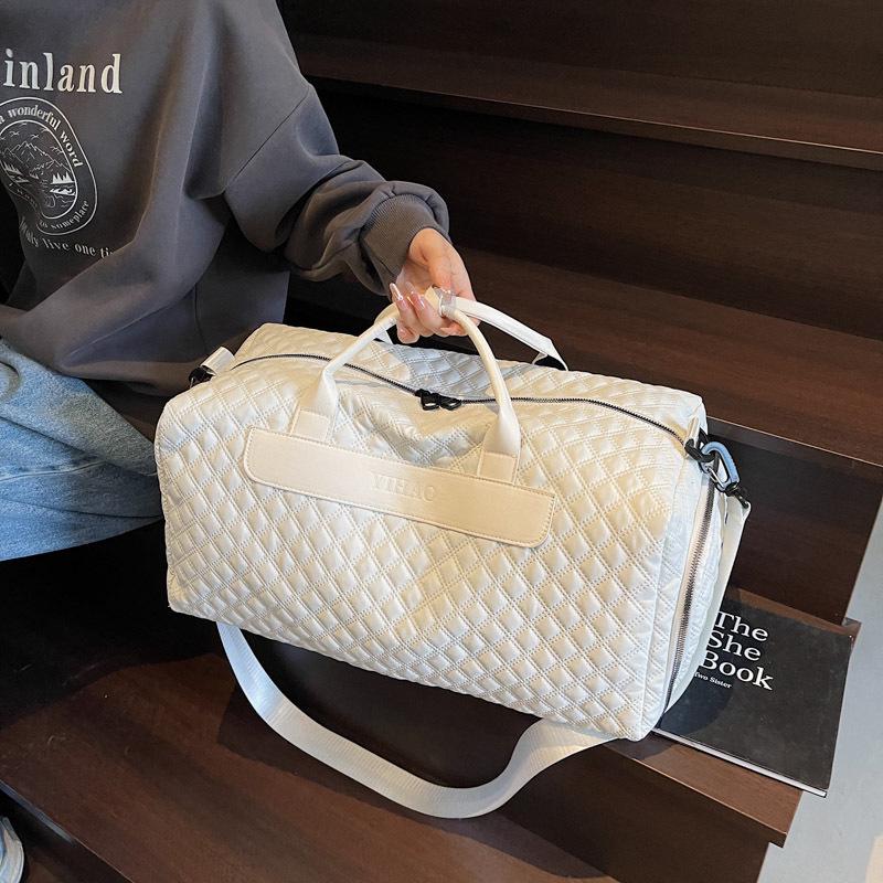 Stylish Plaid Gym Bag with Shoe Compartment: Large Capacity & Dry/Wet Separation for Business Travel