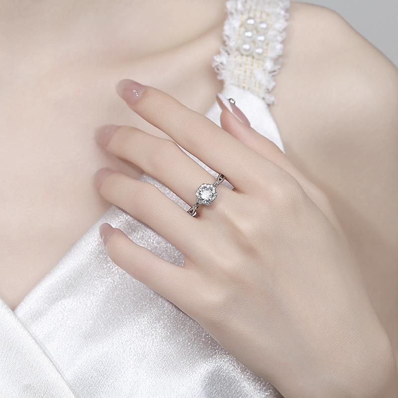 2026 Flower Man Girl Ring Diamond Ring Flower High Sense Light Luxury Twist Arm Bouquet Flower Group Ring