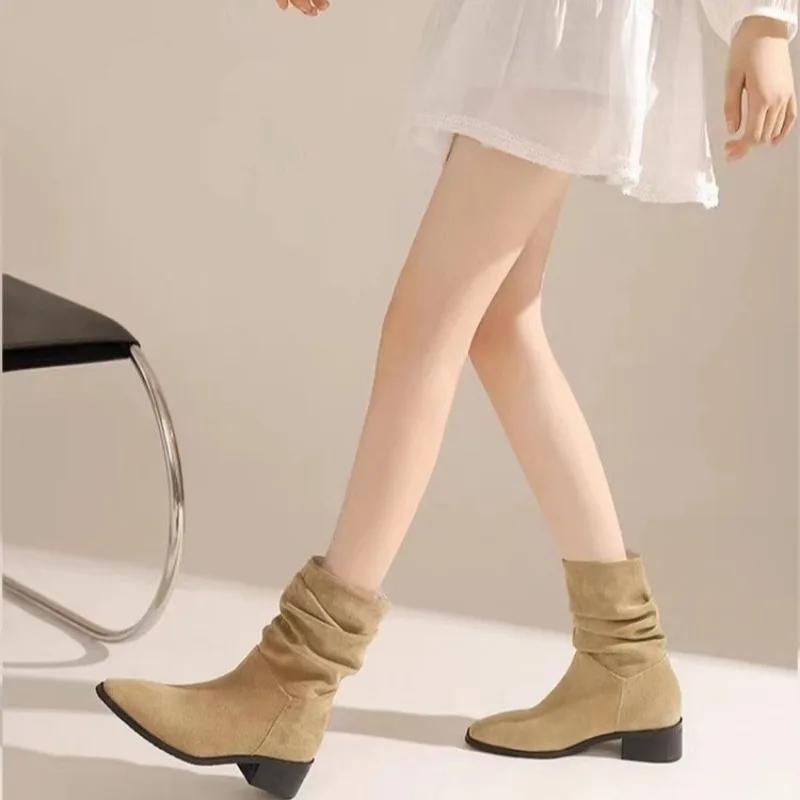 Mode Hot Selling Winter Hoge Kwaliteit Dameslaarzen Mode Effen Kleur Ronde Neus Middelhoge Hak Mouw Veelzijdige Dames Korte Laarzen