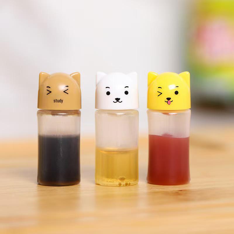 Portable Mini Squeeze Bottle for Tomato Salad Dressing and Honey Dispenser