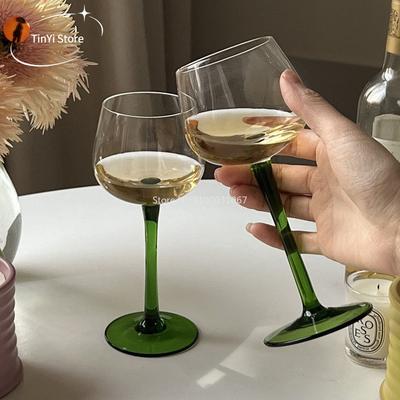 2 Stücke Französisch Mittelalter Sektgläser Smaragdgrüne Kelche Vintage Französischer Stil Dessertwein Weißen Trauben