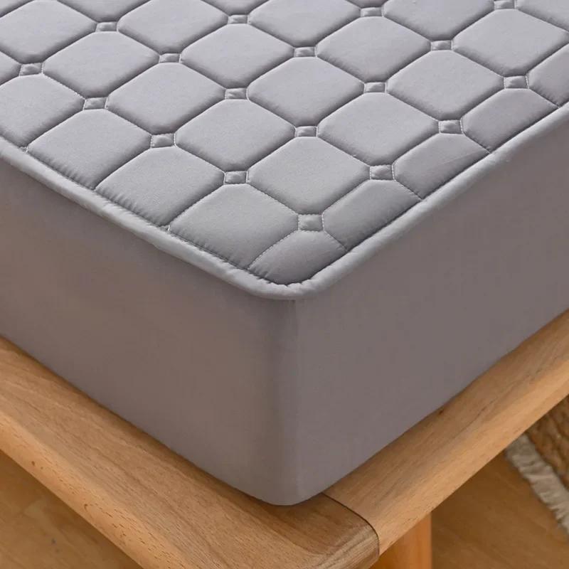 1pc Soft and Breathable Class A Maternal and Child Grade Thick Mattress Cover,100% Waterproof Mattress Protector (No Pillowcase)
