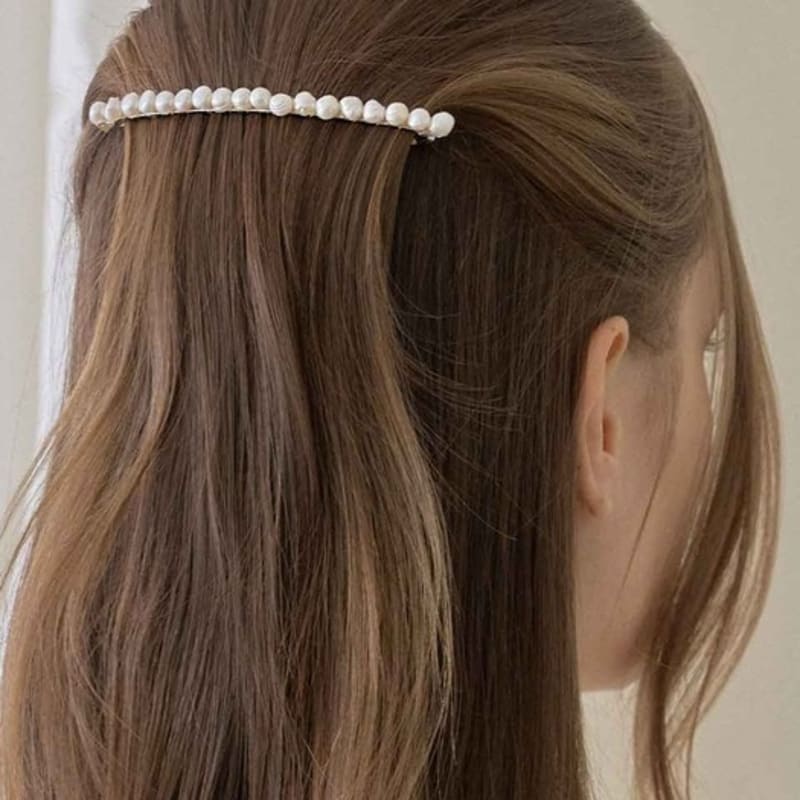 

Jean Paul Clarisse Long Freshwater Pearl Automatic Pin JP-23-295AB cream