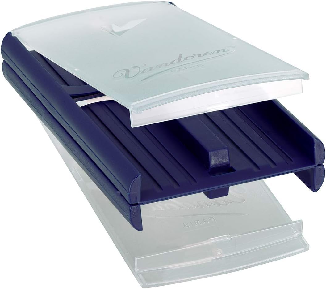 

Футляр Vandoren Quad Pack Reed Case для E-кларнета и альт-саксофона [VQP06] Вмещает 4 предмета