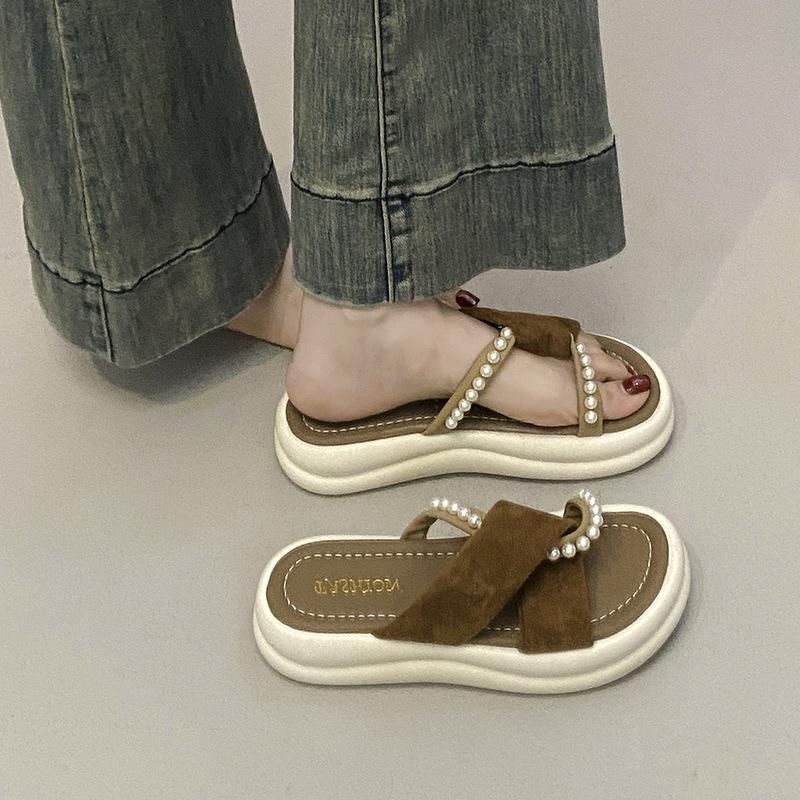 Cool slippers women's summer wear 2025 new models with skirts fairy wind one-word drag platform casual beach shoes women