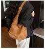 Niche Child Mother Bag Women's 2025 New Trendy Fashion Retro Suede Shoulder Bag Large Capacity Commuter Tote Bag