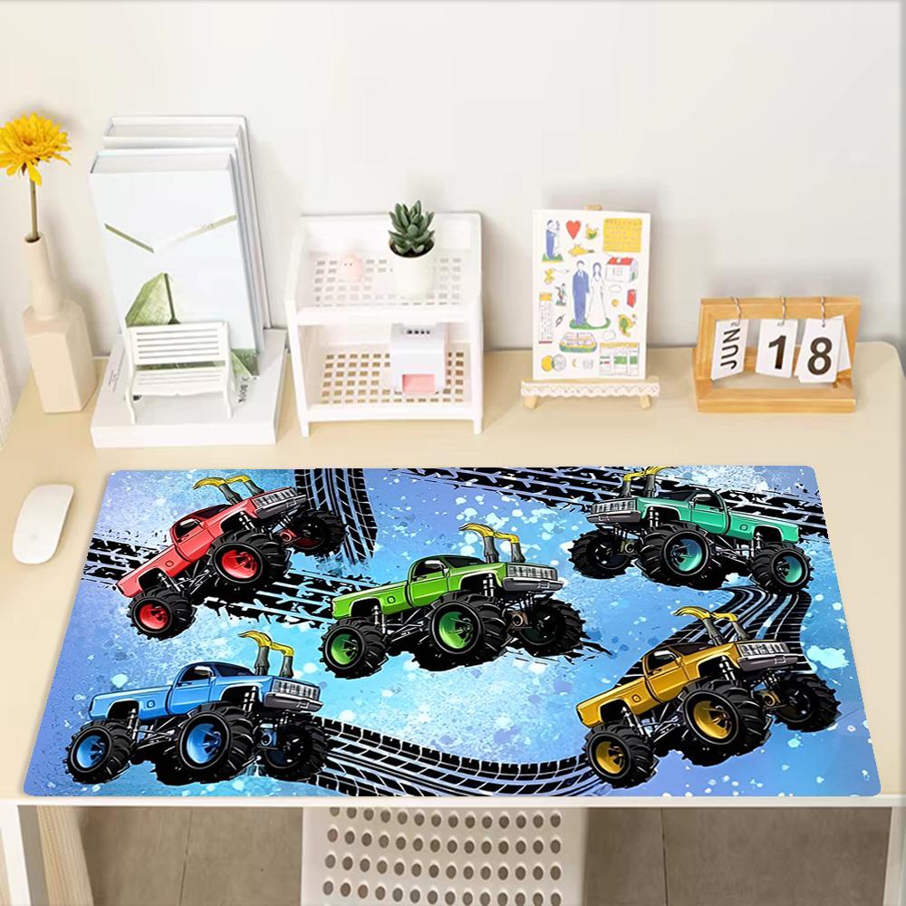 Tappetino Mouse Tema Camion, Base in Gomma Antiscivolo, Multifunzionale per Ufficio e Casa, Perfetto per la Personalizzazione dello Spazio di Lavoro.
