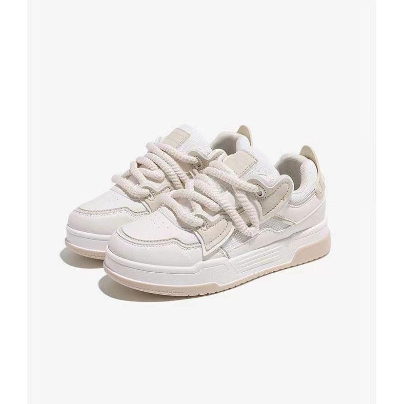 Retro Liebes-Board-Schuhe Damen neu Herbst originell Nische atmungsaktiv vielseitig mit Rock Brot-Sneakers