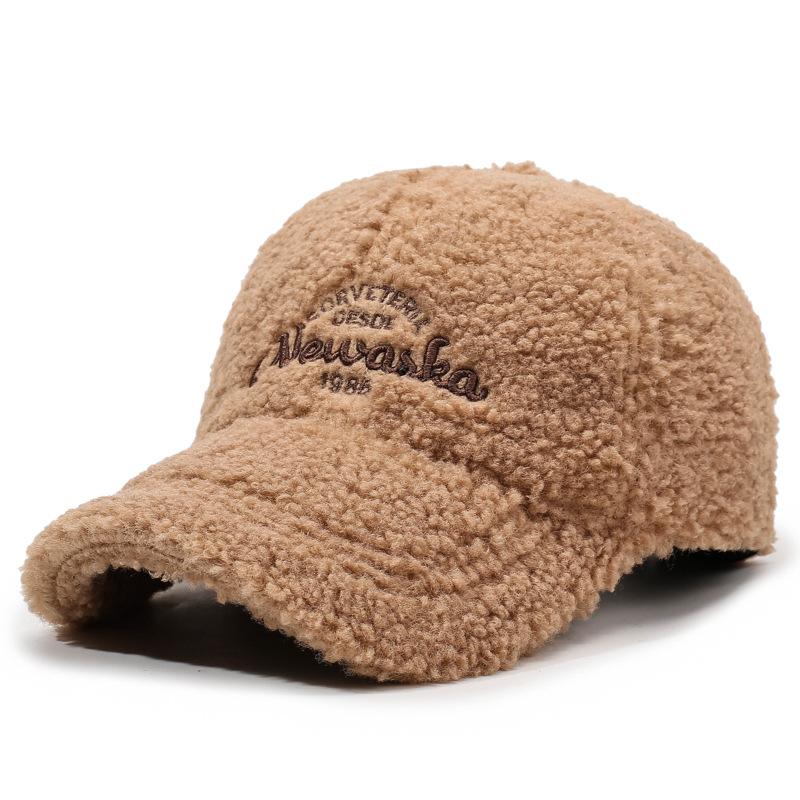 Autumn and Winter New Thermal Cap Women's Embroidered Letters Show The Face Small Fashion Casual Lamb Wool Baseball Cap