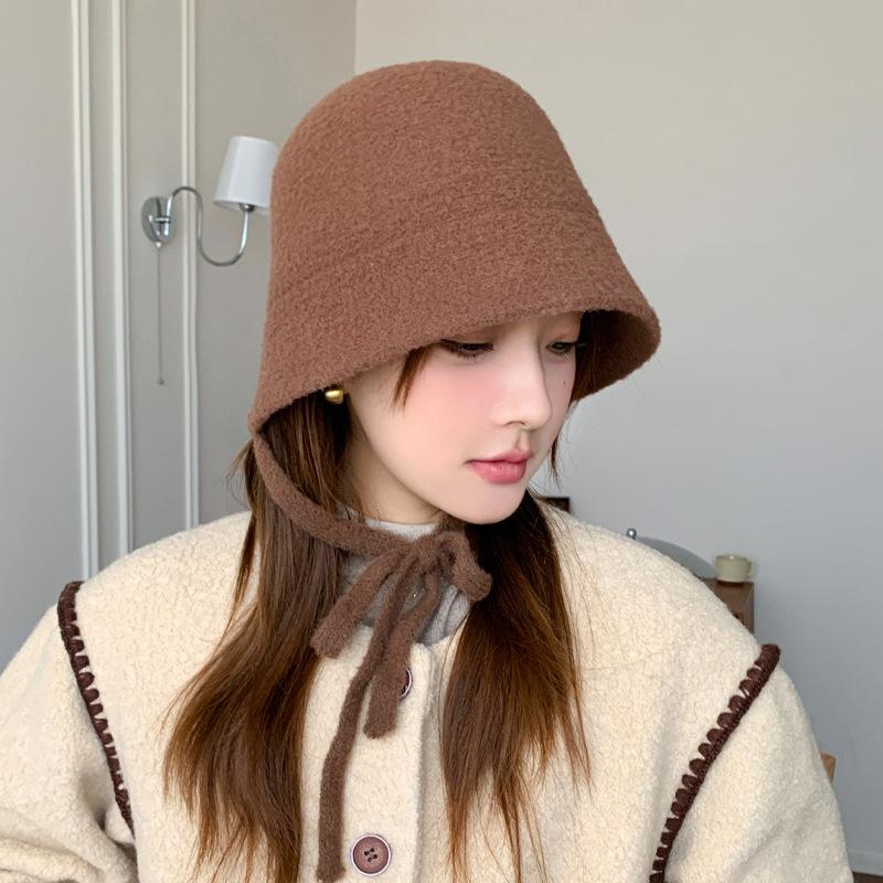Autumn and Winter Hat Female British Style Retro Basin Hat Plush Bucket Hat Outdoor Windproof Bucket Hat