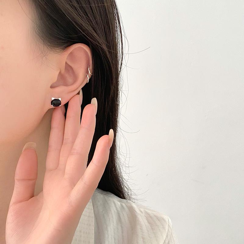 Cute Black Agate Cat Cat Head Earrings for Women Everyday Niche Design Student Earrings