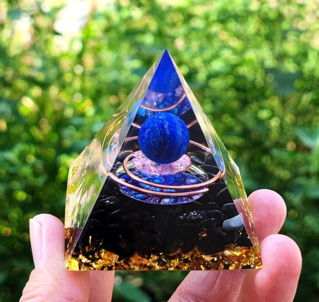 Pyramid Orgonite + Led Lamp Base 5Cm Crystal Stones Amulet 5Cm Hx07