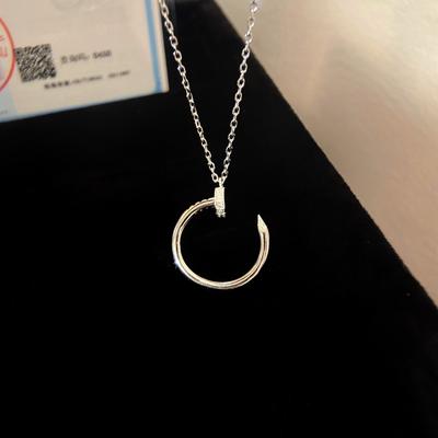 Diamantbesetzte Nagel-Halskette CNC-geschnitzter Anhänger Schlüsselbeinkette Leichter Luxus Seiko Nicht verblassender Schmuck