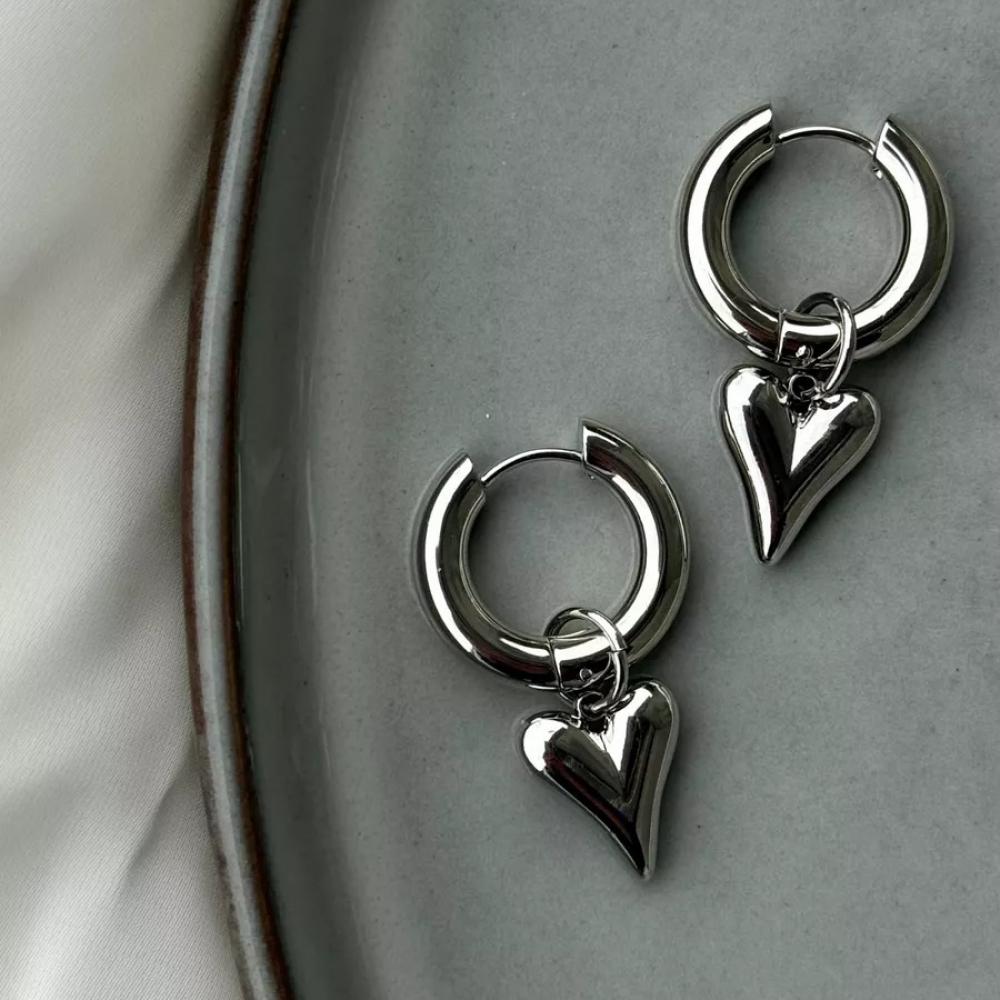 Punk Silver Color Peach Heart Pendant Earrings for Women Simple Fashion Geometric Circular Ear Buckle New Trendy Jewelry Gift