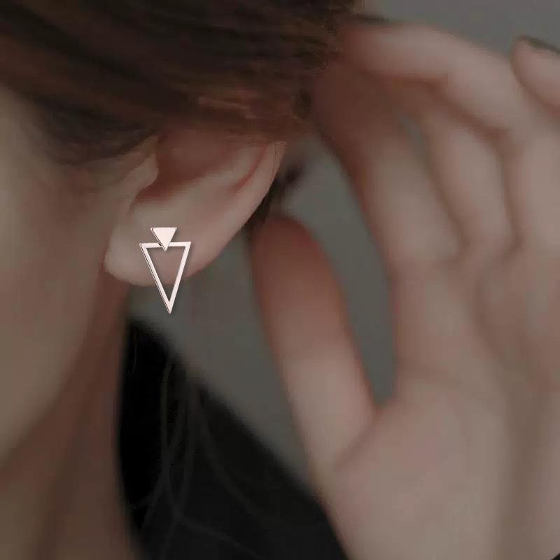 2025 Retro Geometric Hollow Triangle Front-Back Earrings: Two-Way Wear, Glossy Layered Design