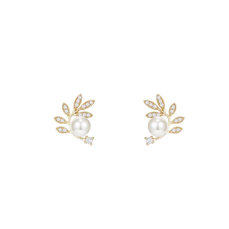 Leaf micro-inlaid pearl stud earrings women's new trendy small earrings fashion personality design temperament earrings
