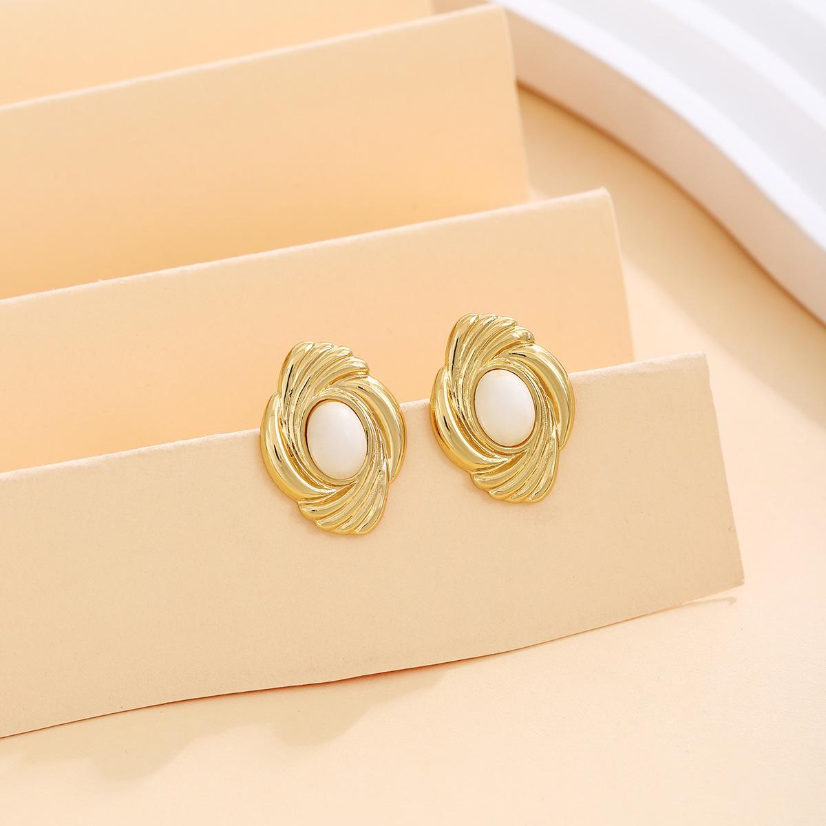 Vintage French Luxury Pearl Stud Earrings