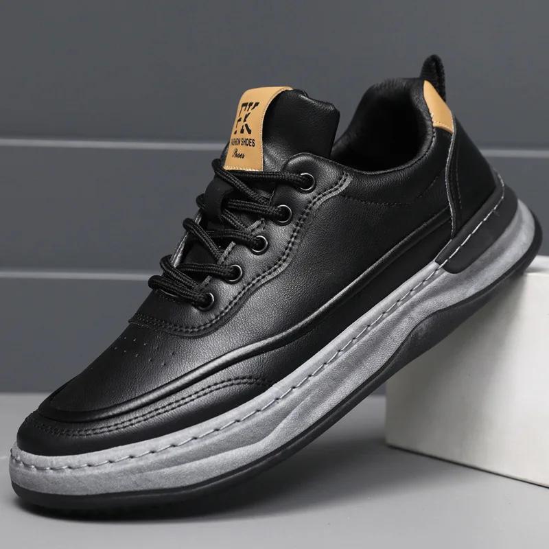 Men Casual Shoes 2025 Season Versatile Breathable Board Shoes Trend Men Shoes Flat Sports Versatile White Sneakers