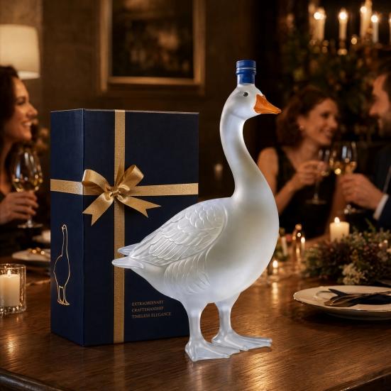Goose Bird Shape Whiskey Decanter 3D Glass Animal Liquor Bottle