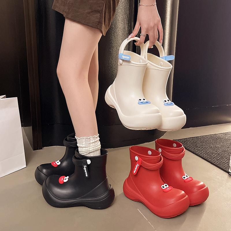 Fashion Platform Rain Boots Non-slip 2025 New Summer Rubber Shoes Fashion Waterproof Outer Wearing Booties Short Tube Rain Boots