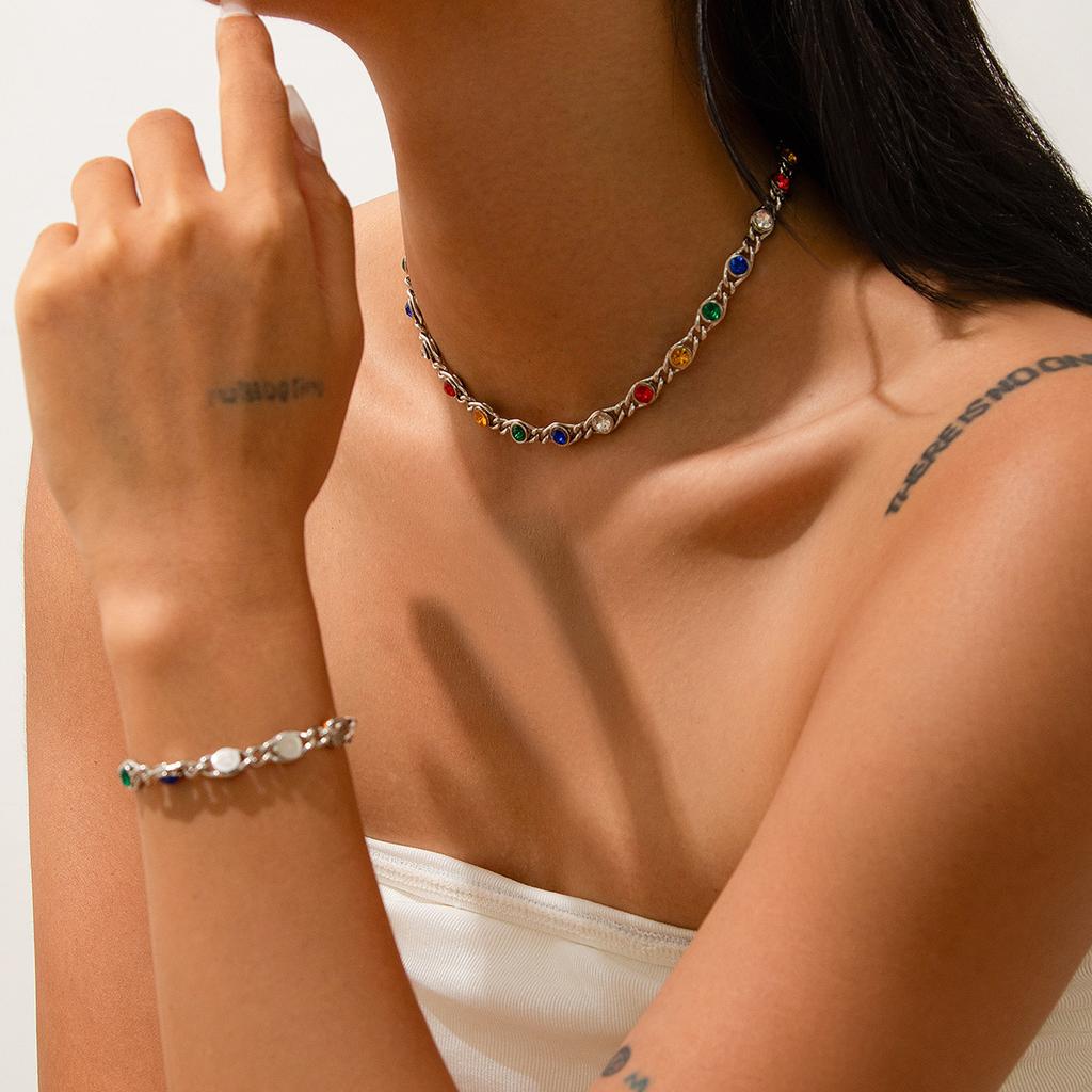 Temperament Light Luxury Colored Rhinestone Necklace Female, Sweet Cool Wind Metal Chain Choker Item Jewelry