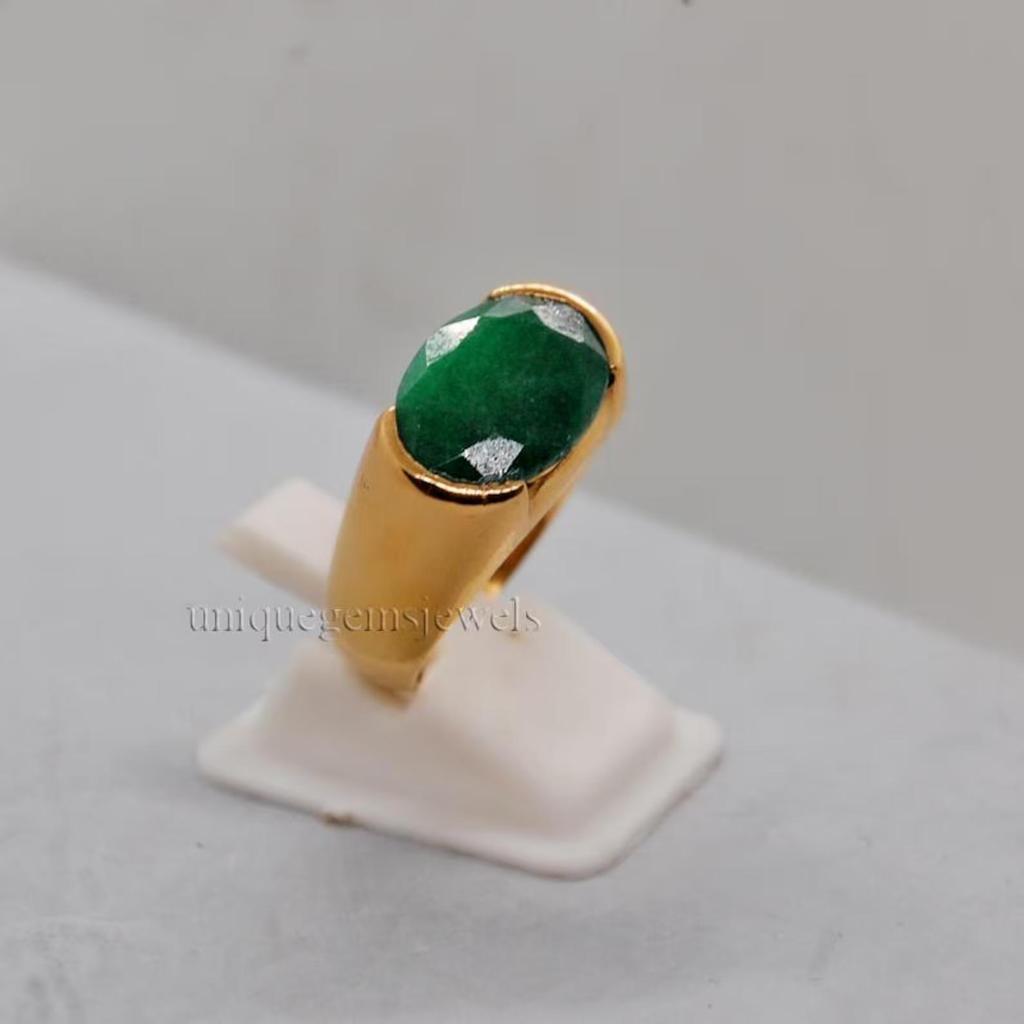 Satter grüner kolumbianischer Smaragd 925 Sterlingsilber Gelbgoldauflage Ring Schmuck