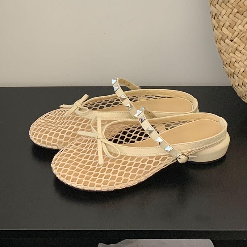 

Мода Мода Заклепки Женские Балетки С Обувью Новые 2025 Бант-Бабочка Женская Обувь с Круглым Носком Слипоны Женские Балетки Мэри Джейн 35 бежевый