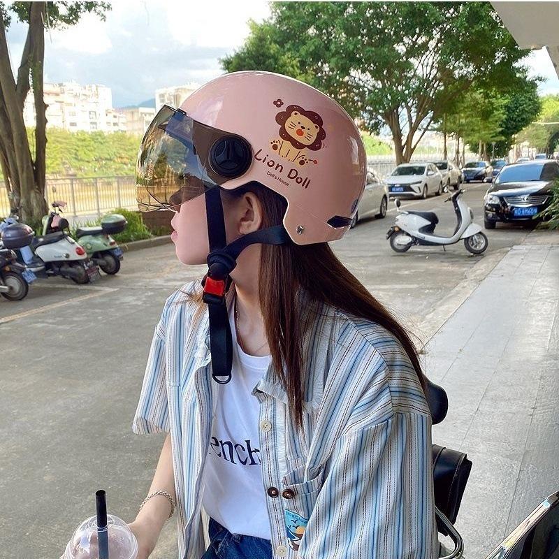 Cute Cartoon Cat Electric Scooter Helmet for Women - Winter Safe, Half-Helmet, Meets New National Standards