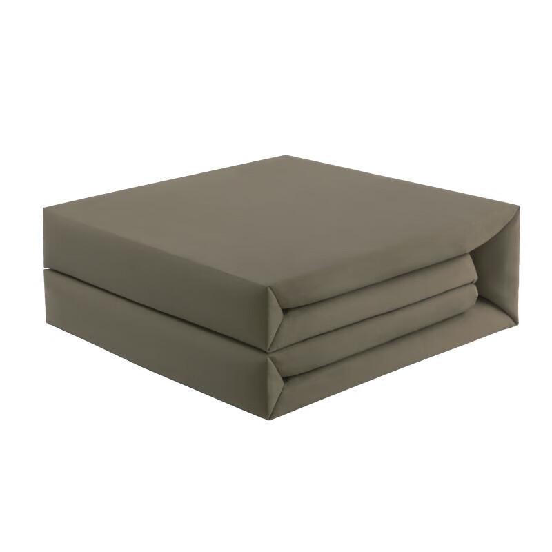 

Chunsen Military Green Shaped Canvas Quilt