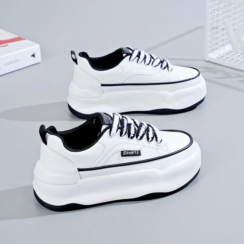 Mode Neue Plateau-Sportschuhe Frau Schnürschuhe Dicksohlige Sneakers Damen Komfort Laufschuhe Vulkanisierte Schuhe Sportschuhe