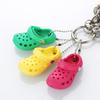 Frau Lustig Bunt Mini Kleine Schuhe Form PVC Schuhanhänger Damen Strandtasche Sandalen Schnalle Kinder Schlüsselanhänger DIY Schuhdekorationen