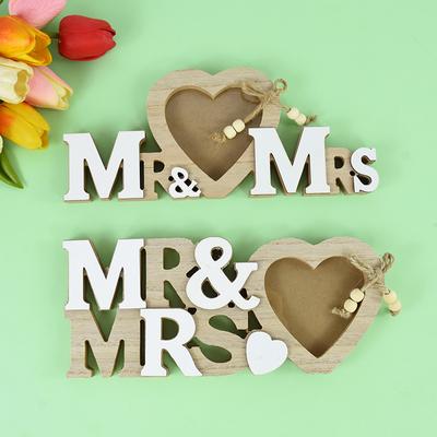 1pcs Mr & Mrs Love Heart Shaped Wooden Ornaments Photo Frame Married Wedding Favor Table Decoration Display Wood Letters Sign