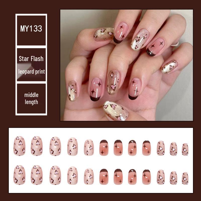 Chasing Light Cat's Eye Crystal Nails: Handmade, Detachable, Flash Diamond Design for Trendy, Stylish Looks.