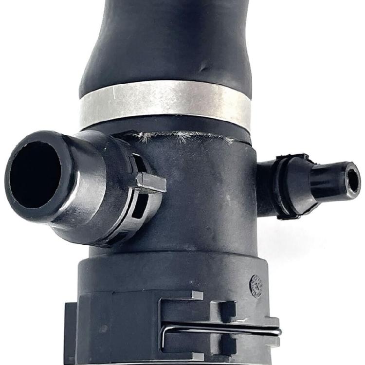 17127646150 Water Tank Radiator Hose Auto Accessory for F25