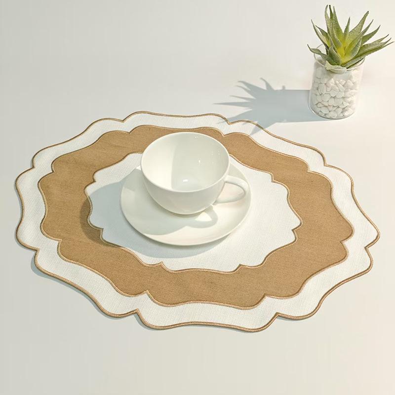 Textured Scalloped Linen Placemat Machine Washable Wrinkle Free Dining Table Mat For Home Farmhouse Use A2