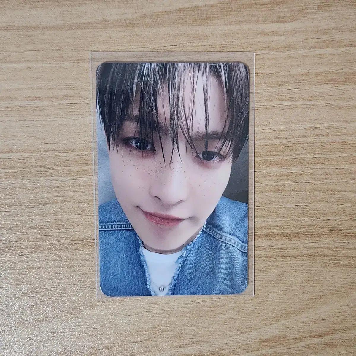 

Ateez Ateez Hongjoong Makestar Tight Shot Unreleased Photocard