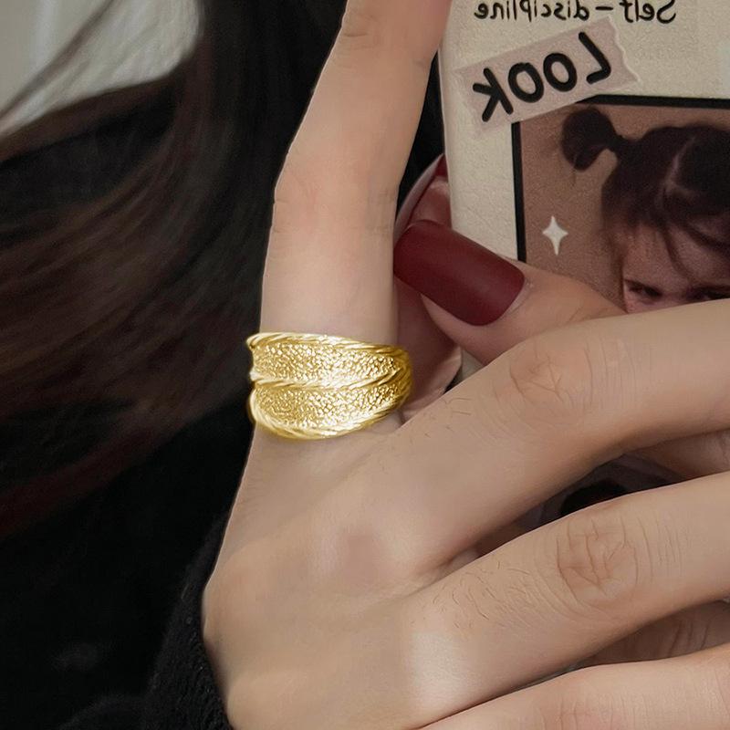 Art Deco Geometric Ring Niche Irregular Folded Texture Design Rings Female Cold Wind Fashion Temperament Hundred Sense of High-grade Sense Ring
